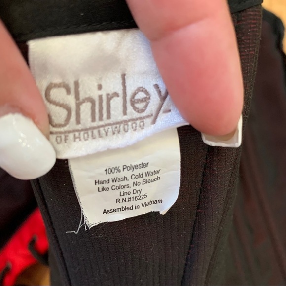 Red Satin Front Zipped Corset Size 36 - Picture 3 of 6